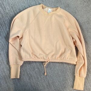 Cropped crew neck